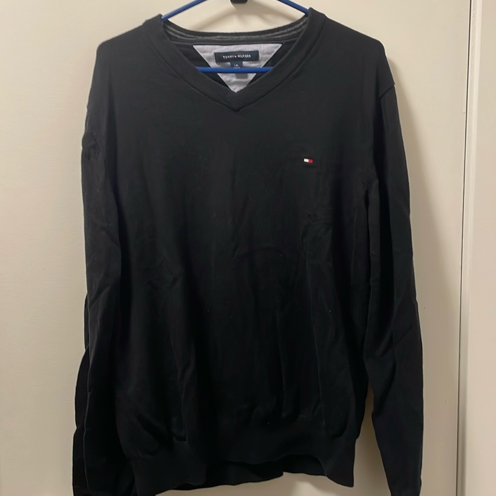 Tommy Hilfiger Men’s Black V Neck Sweater Size L